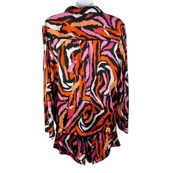 DVF x Target Satin Pajama Set L Tiger Stripe Button Shirt Shorts Silky Lounge - Picture 3 of 10